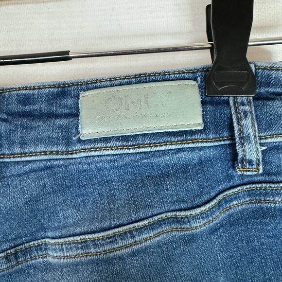 ONLY Blue Denim Medium Wash Blush Mid Waist Sweet Flared Jeans Size Large 30" - Picture 6 of 9